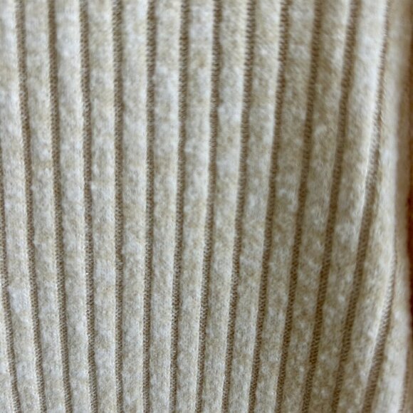 J. Crew Peach Ribbed Knit Puffed Sleeves V Neck Casual Sweater Size Medium - Picture 2 of 6